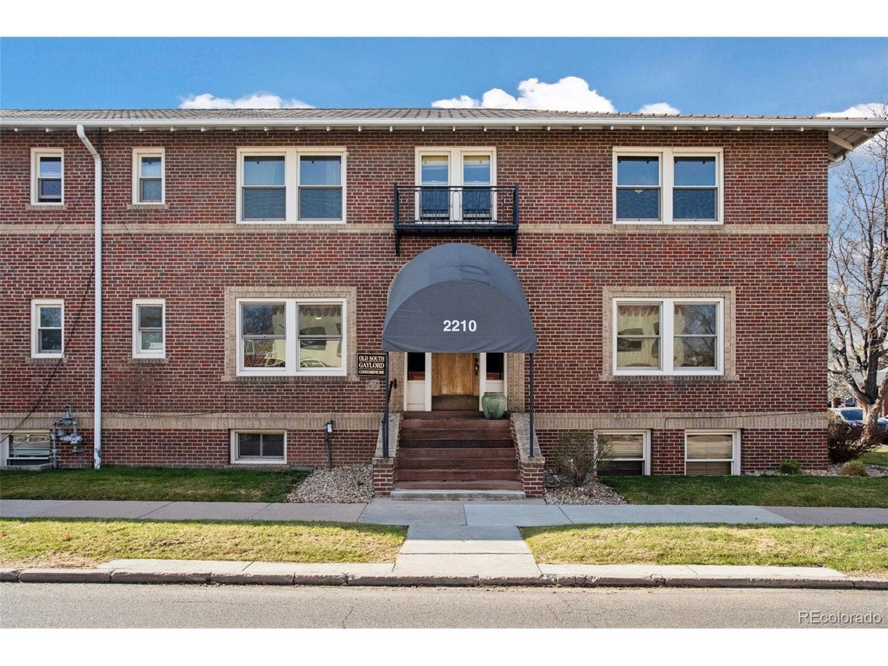 2210 E Mississippi Ave 3 — photo