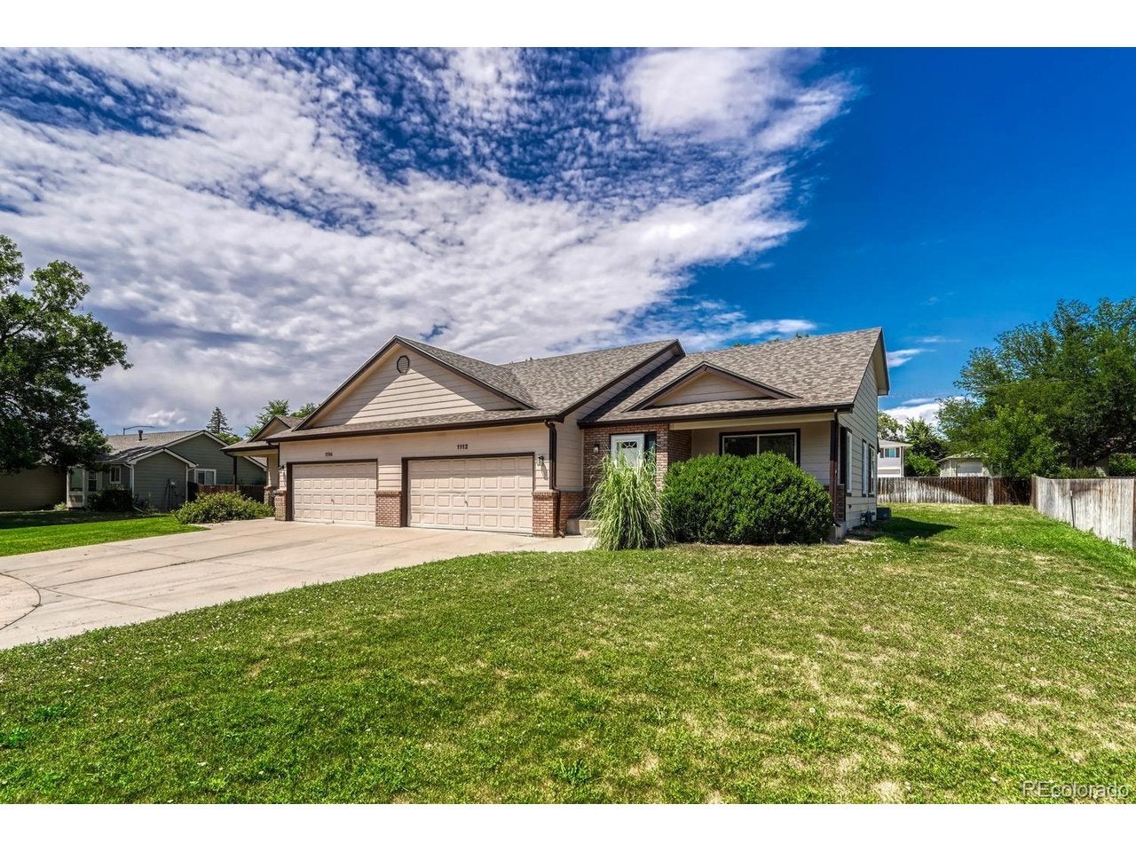 1112 Country Acres Ct — photo