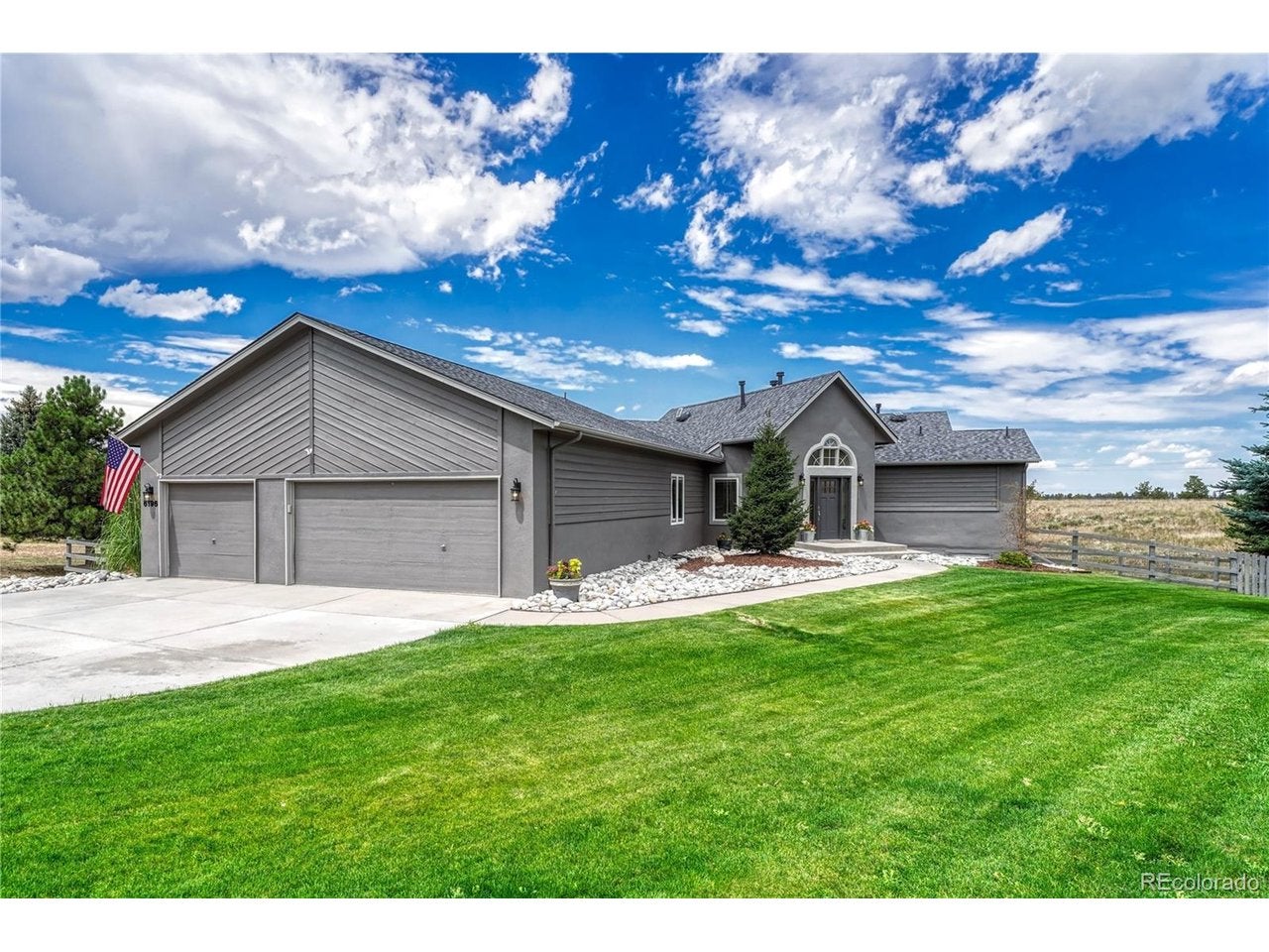 6196 Ponderosa Way — photo