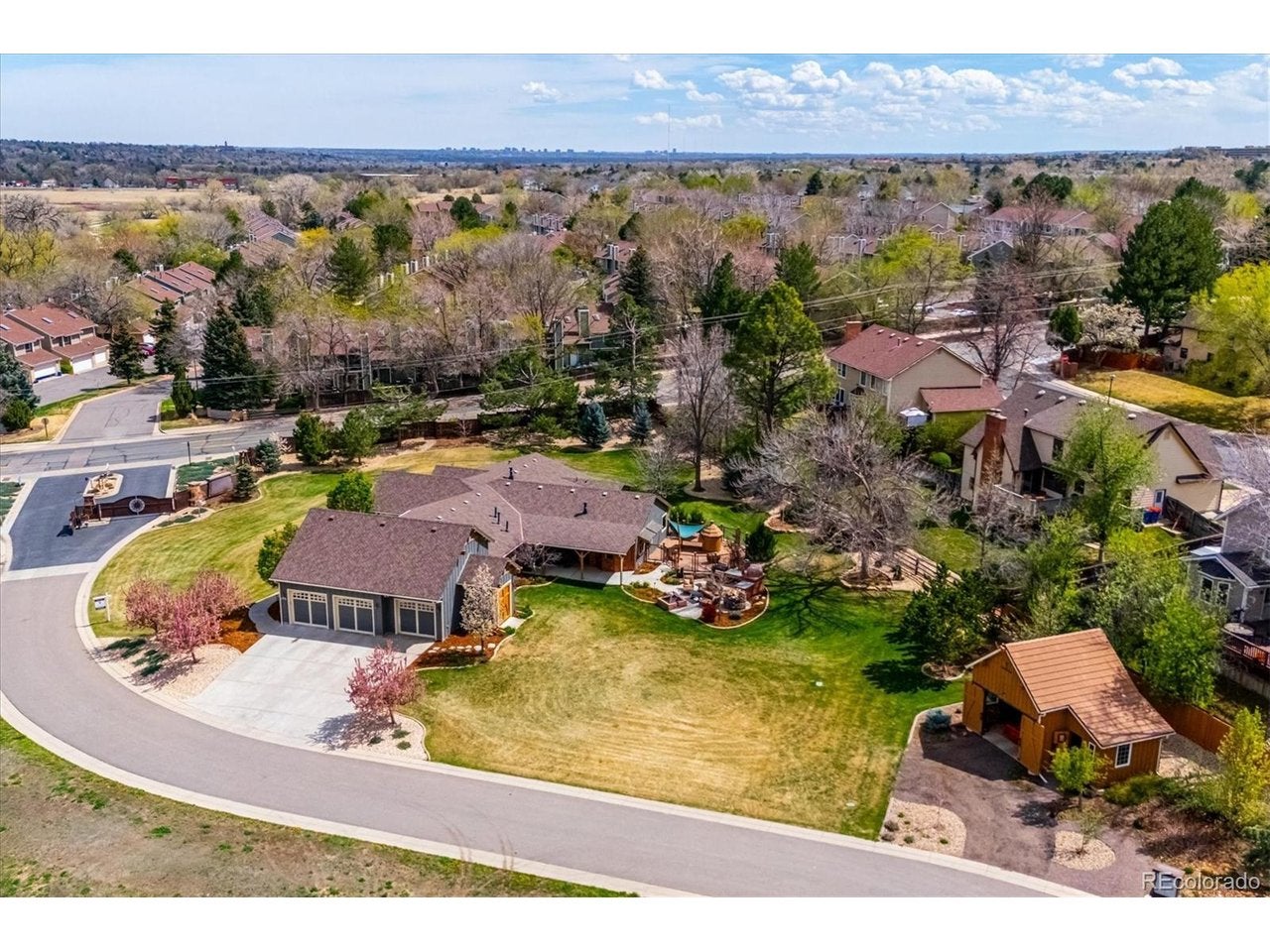 8830 W Bear Creek Dr — photo
