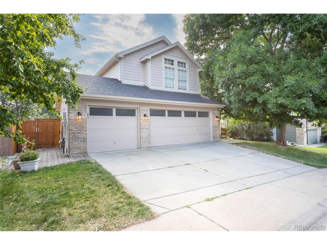 4703 N Wildflowers Way — photo