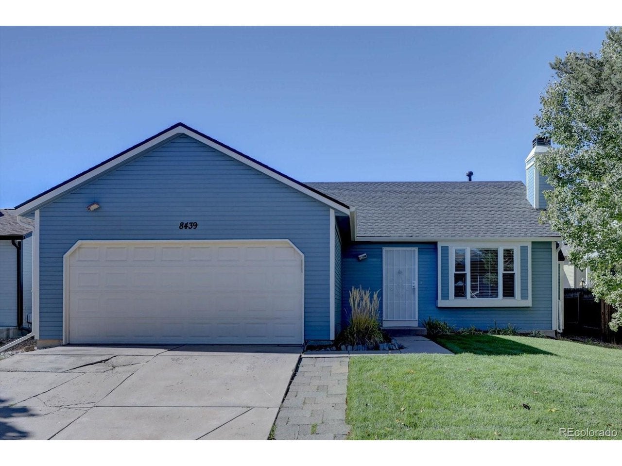 8439 Sandreed Cir — photo