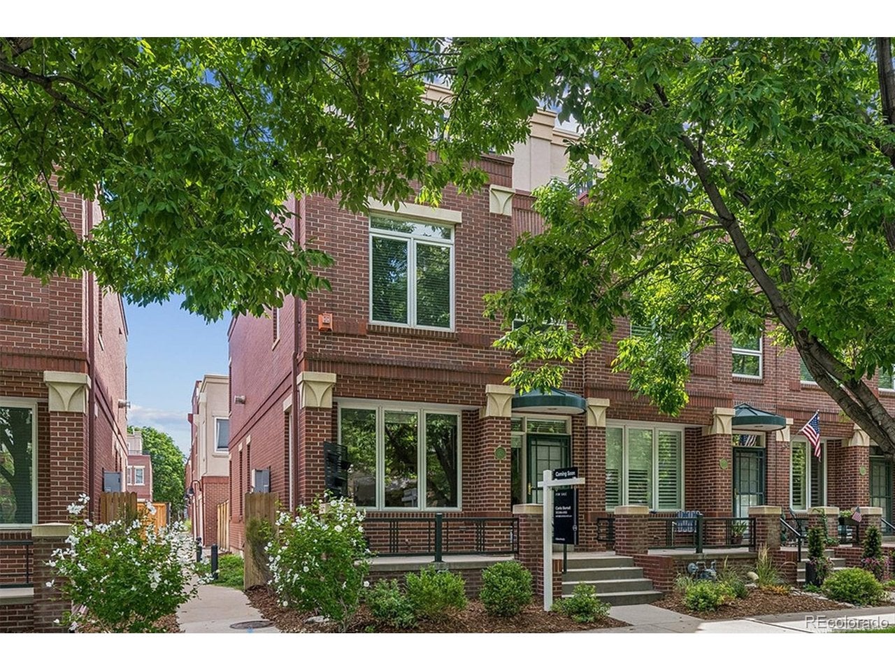 12 S Monroe St — photo