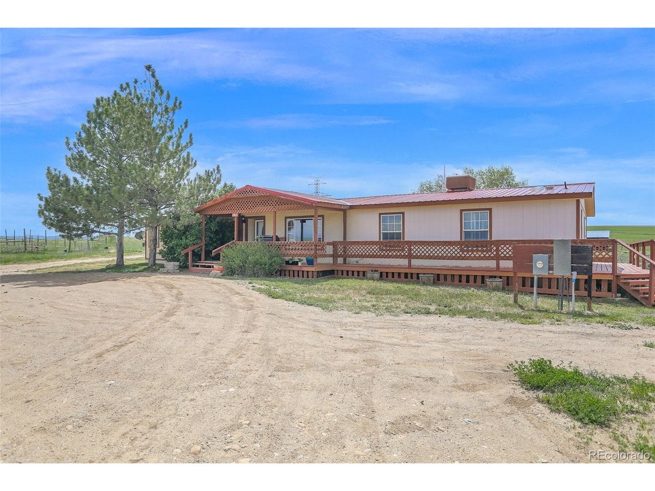 Home in Craig, CO 81625 — photo 2