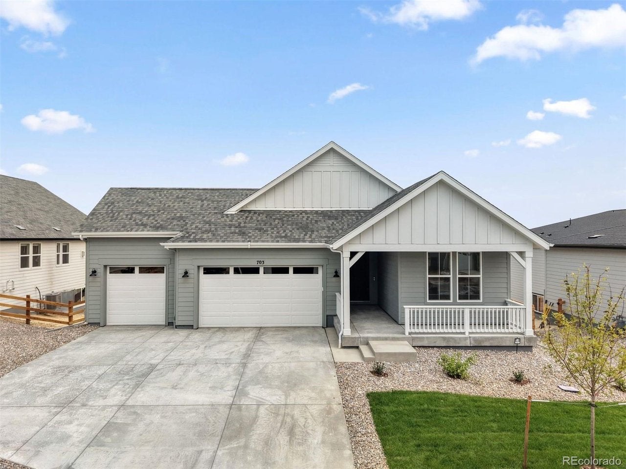 703 Pershing Pt — photo