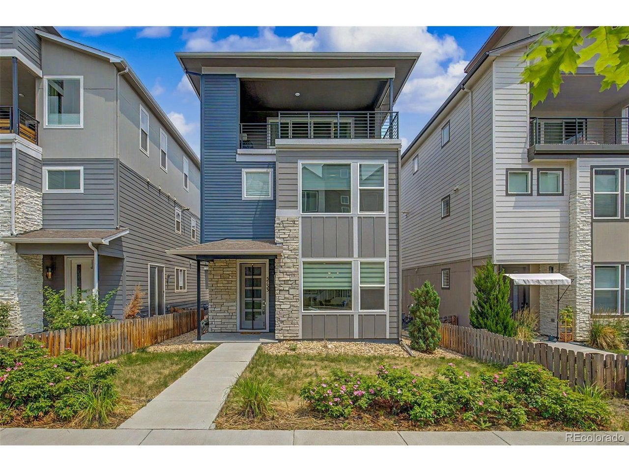 5733 Van Gordon Way — photo