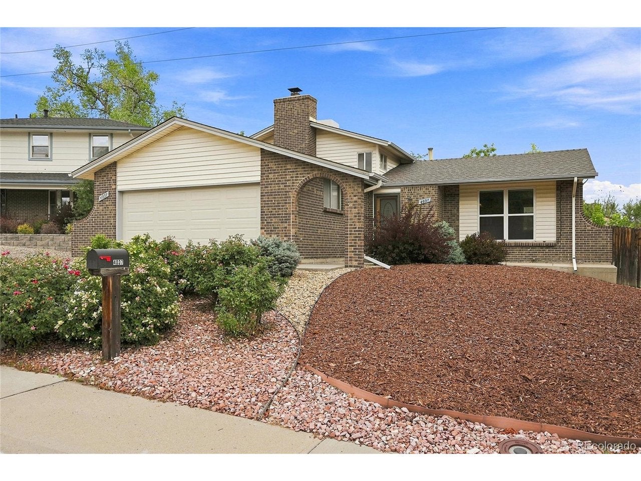 4037 E Caley Pl — photo