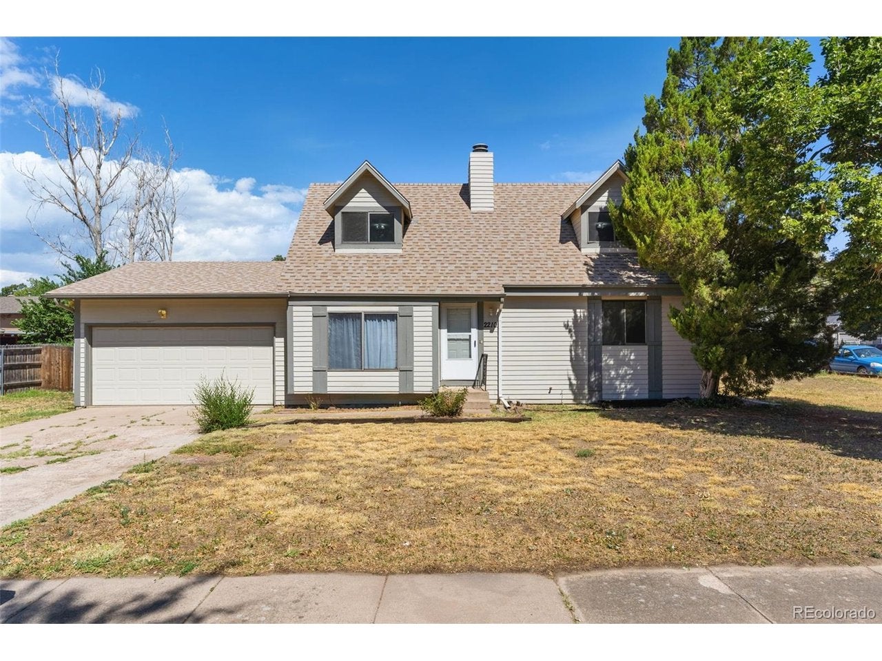 2210 Farnsworth Dr — photo