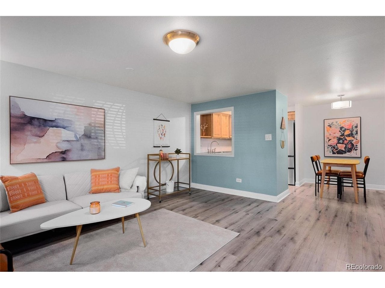 1260 York St 105 — photo