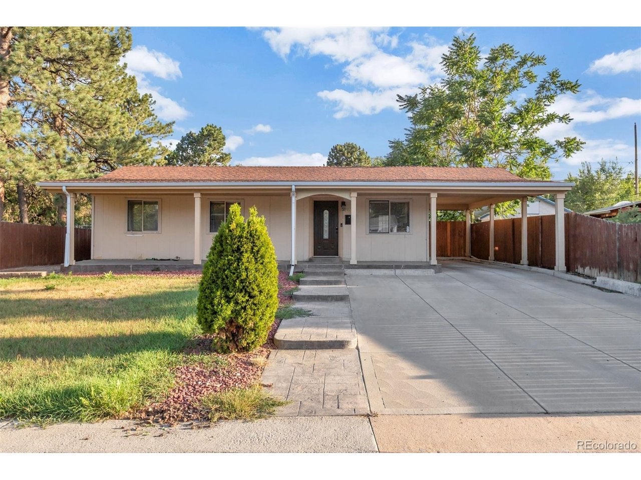 3250 W Walsh Pl — photo