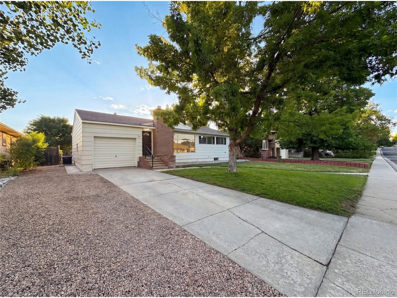 929 Carol St — photo