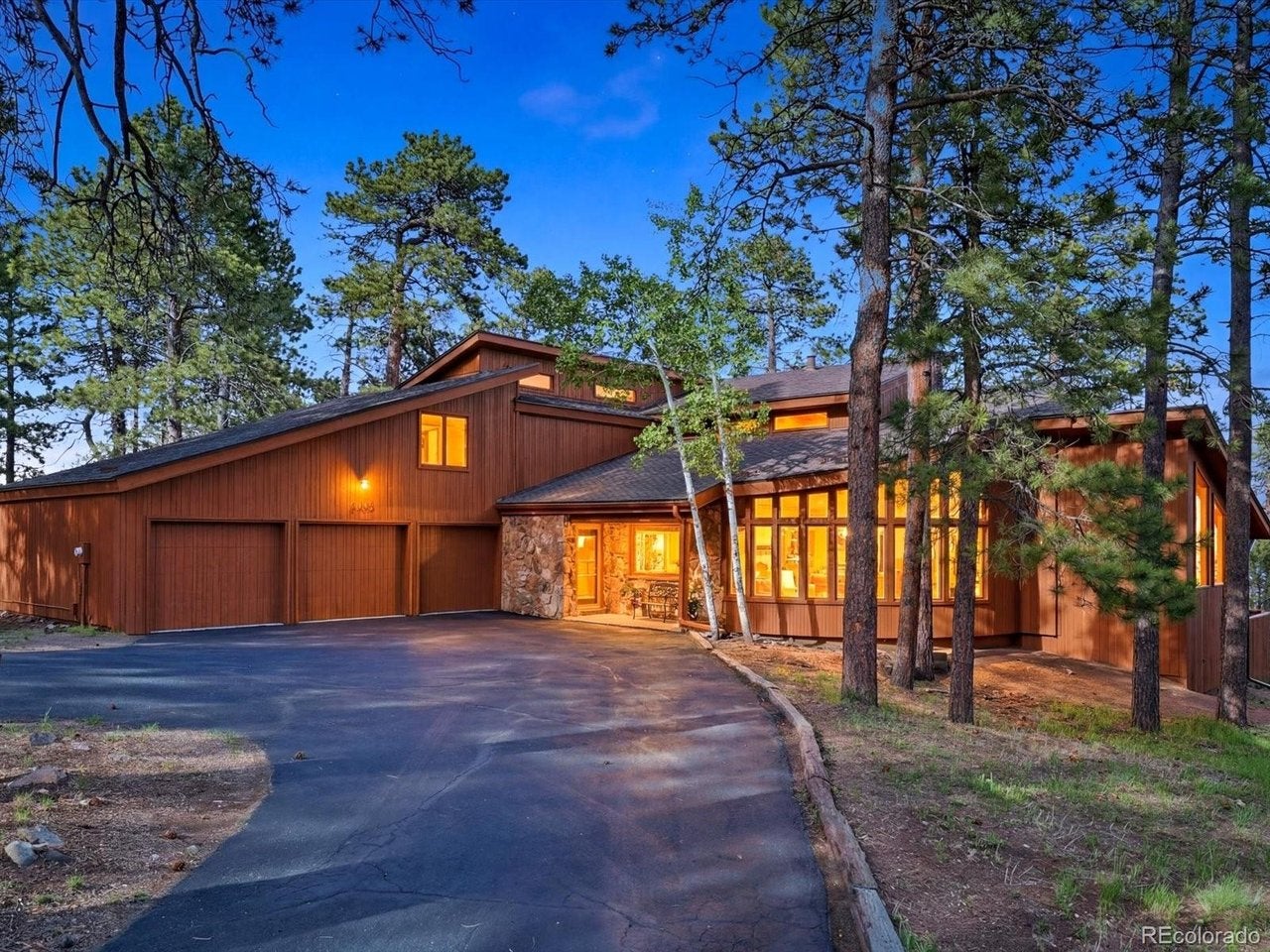 1285 Snowberry Dr — photo