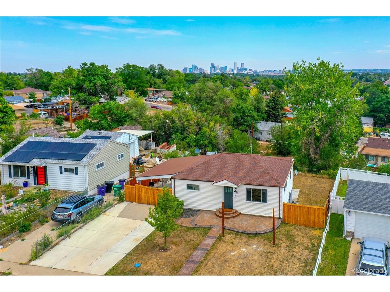118 S Yates Way — photo