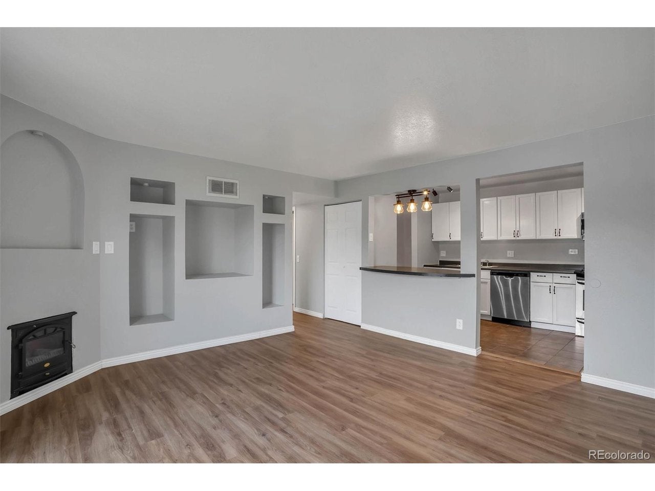 10211 Ura Ln 4-201 — photo