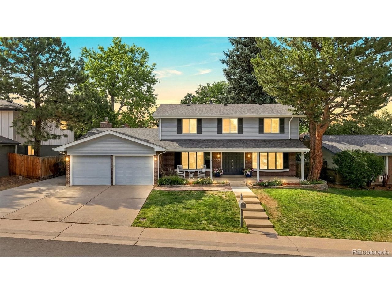 7705 E Napa Pl — photo