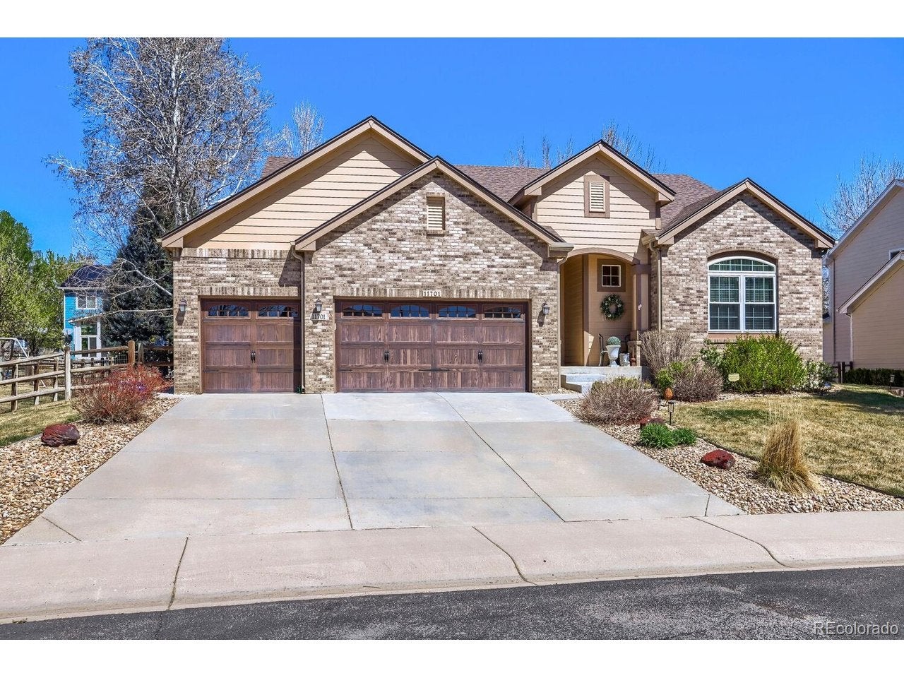 11701 Montgomery Cir — photo
