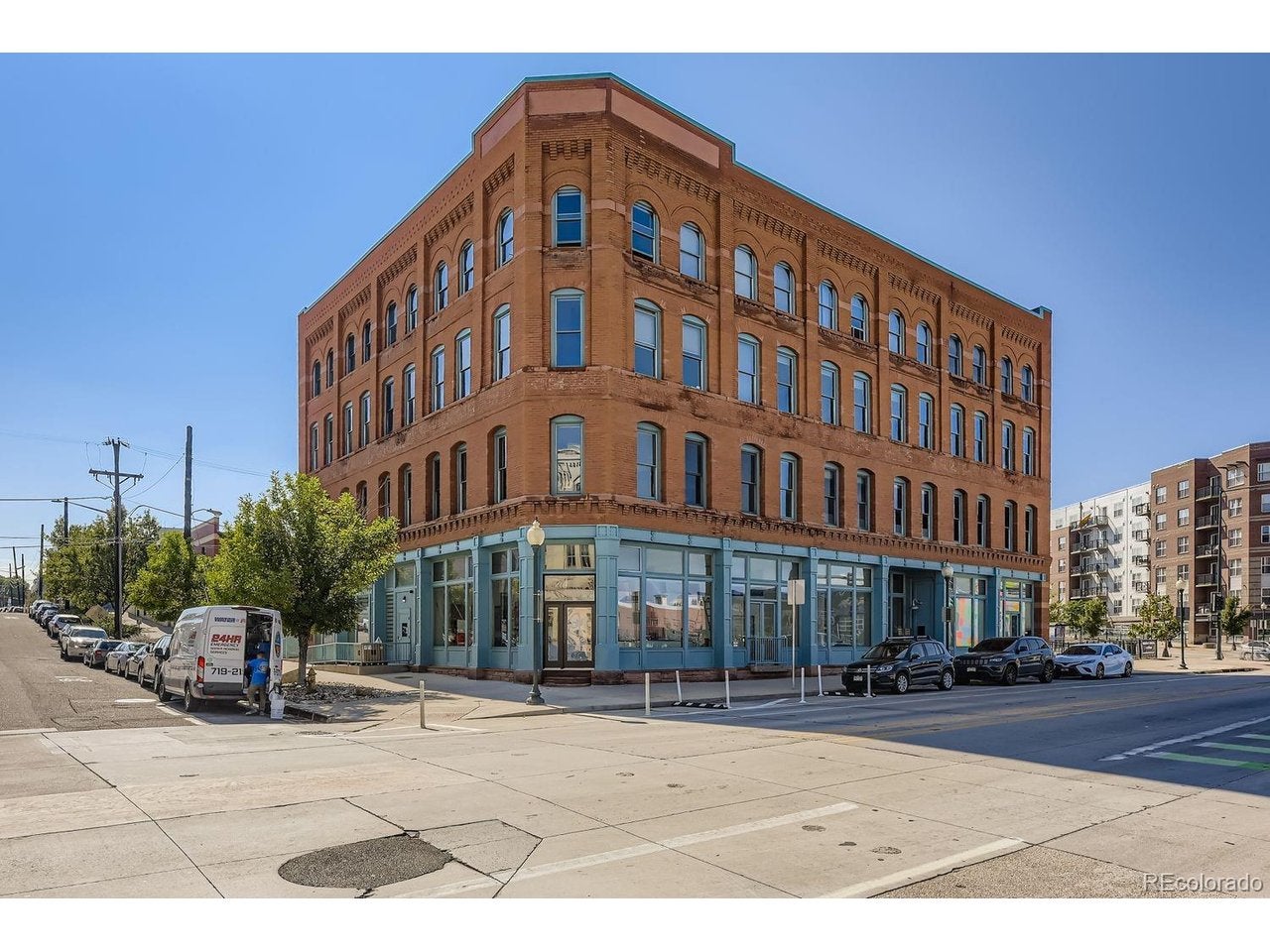 2560 Blake St 205 — photo