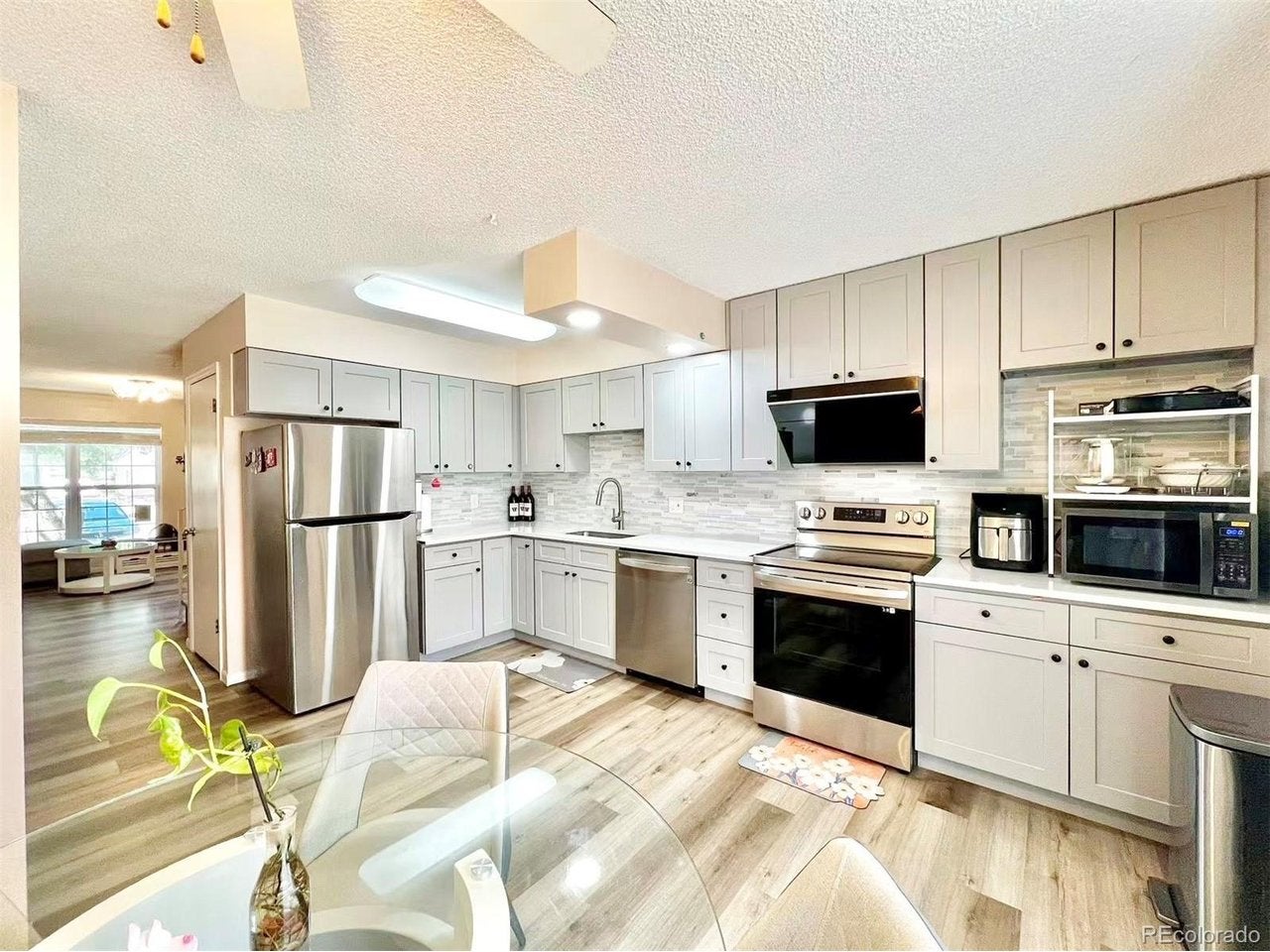 8855 W Floyd Ave — photo