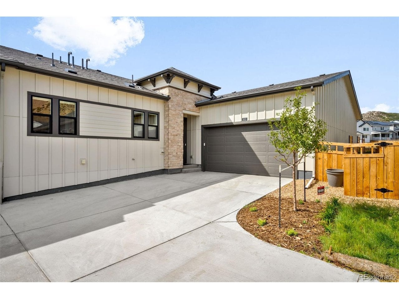 2015 Grayside Cir — photo