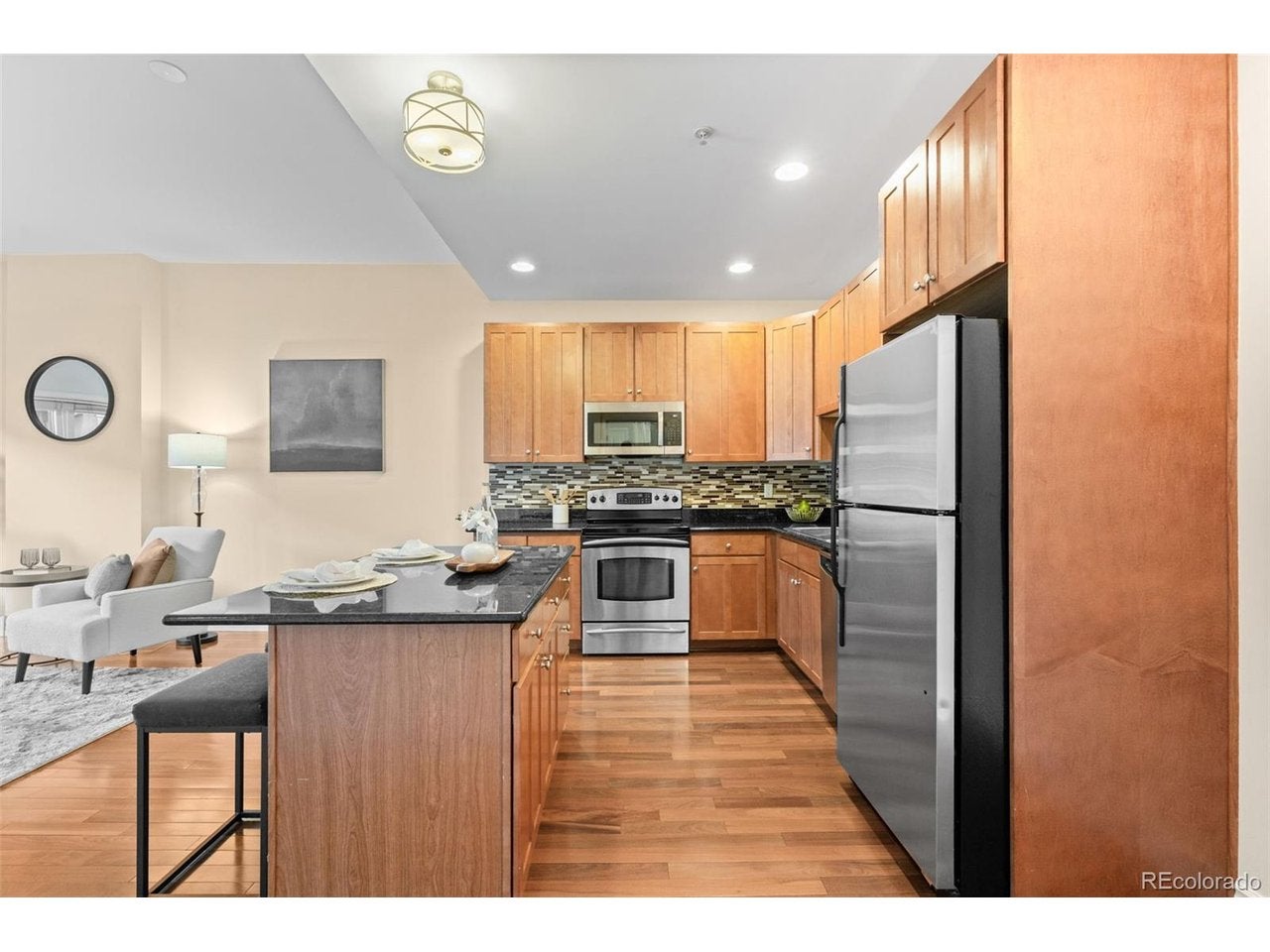 1950 N Logan St 408 — photo