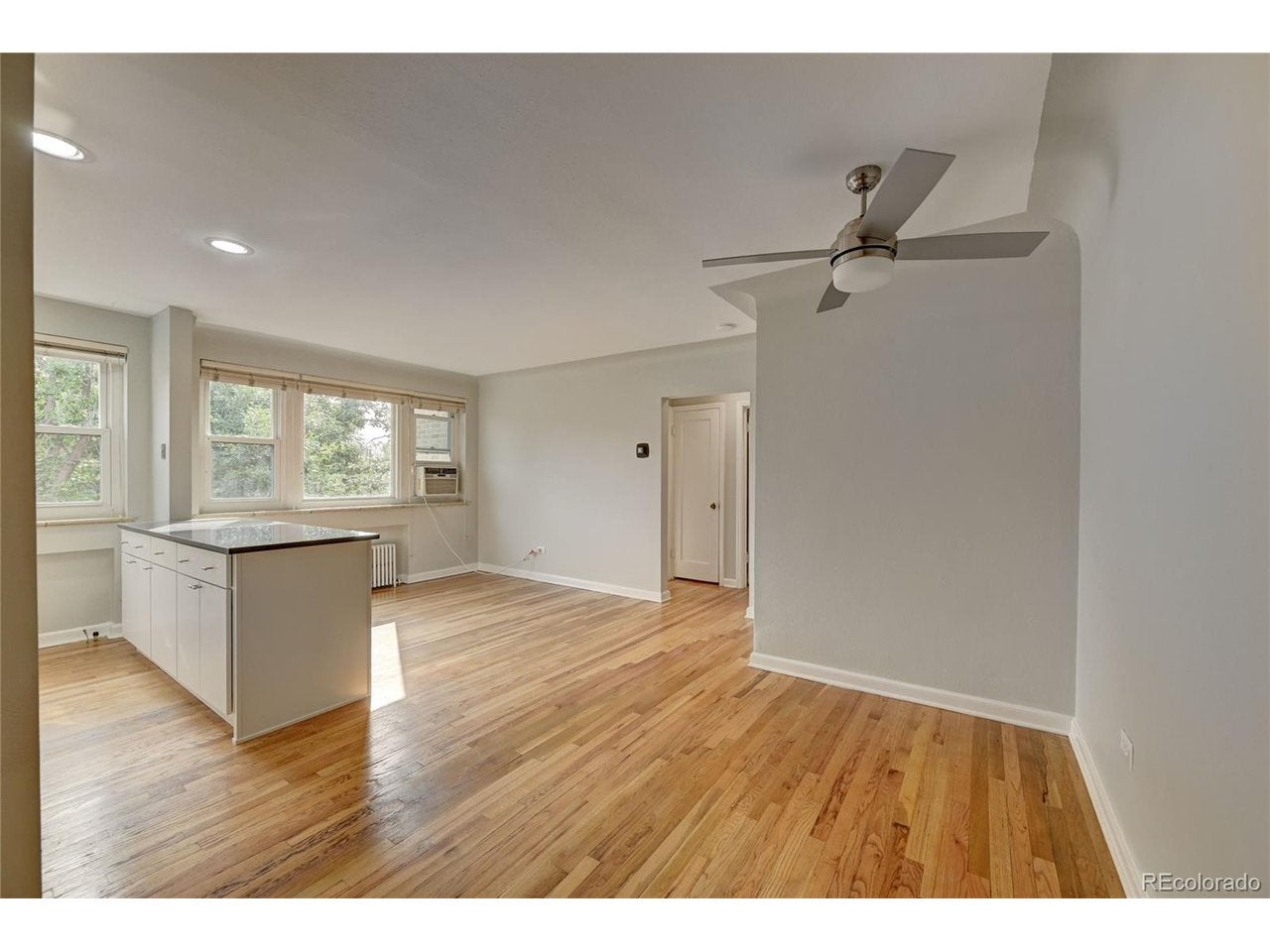 505 N Logan St 6 — photo