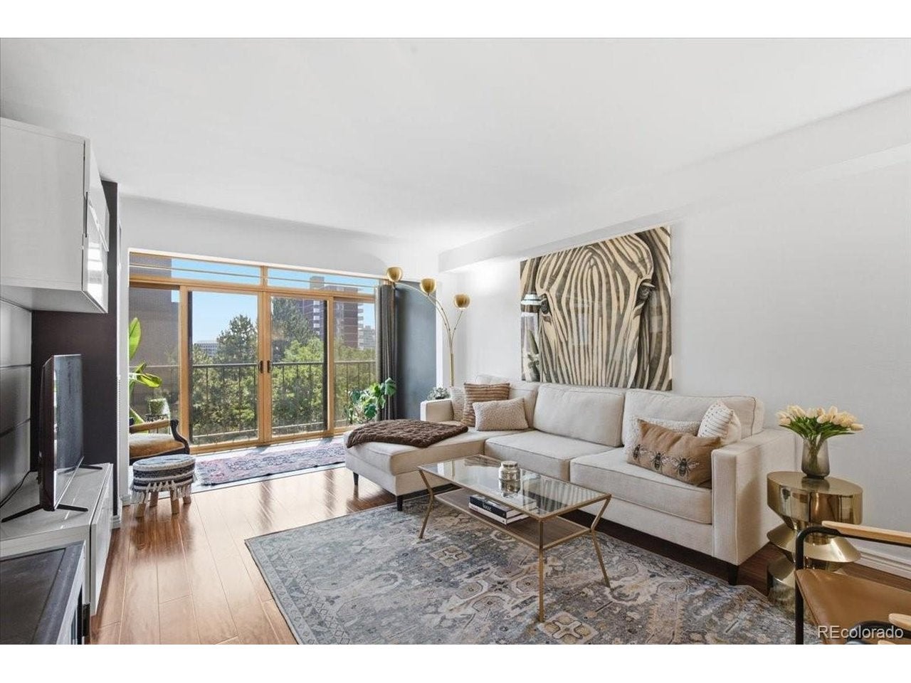 2 Adams St 606 — photo