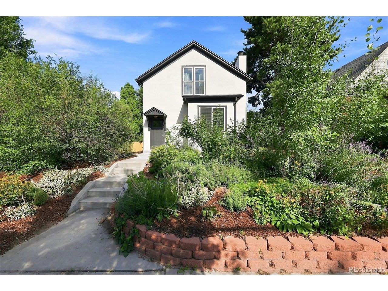 2518 Irving St — photo