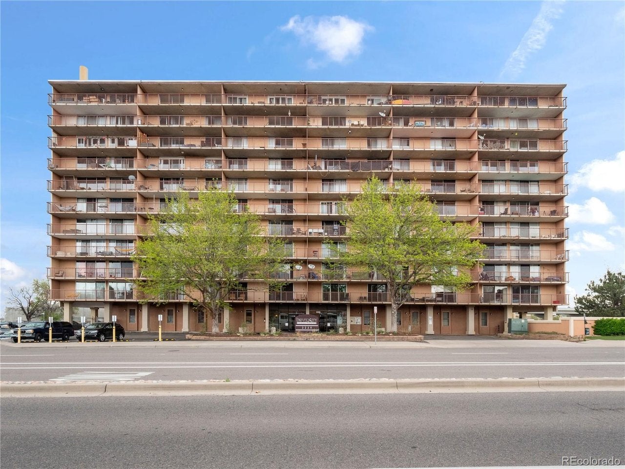 2225 Buchtel Blvd 601 — photo