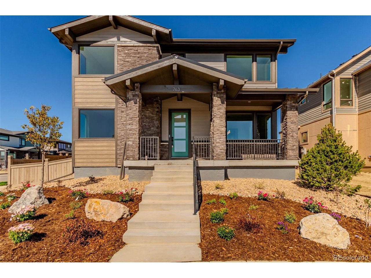763 Mountain Dr — photo