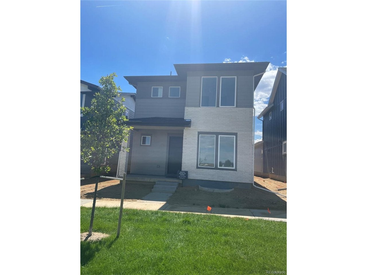 751 Carabiner Dr — photo