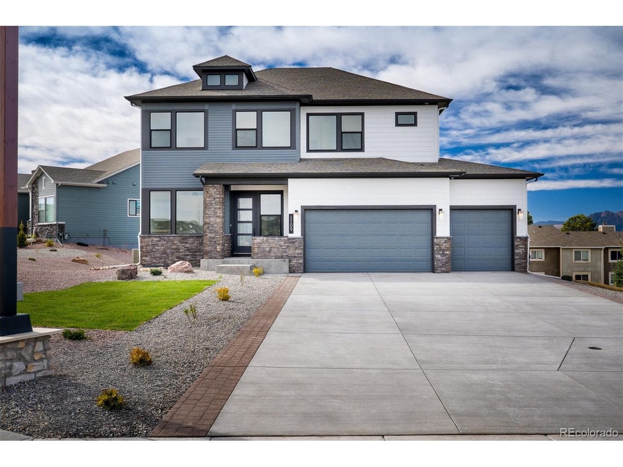 1109 White Clover Dr — photo