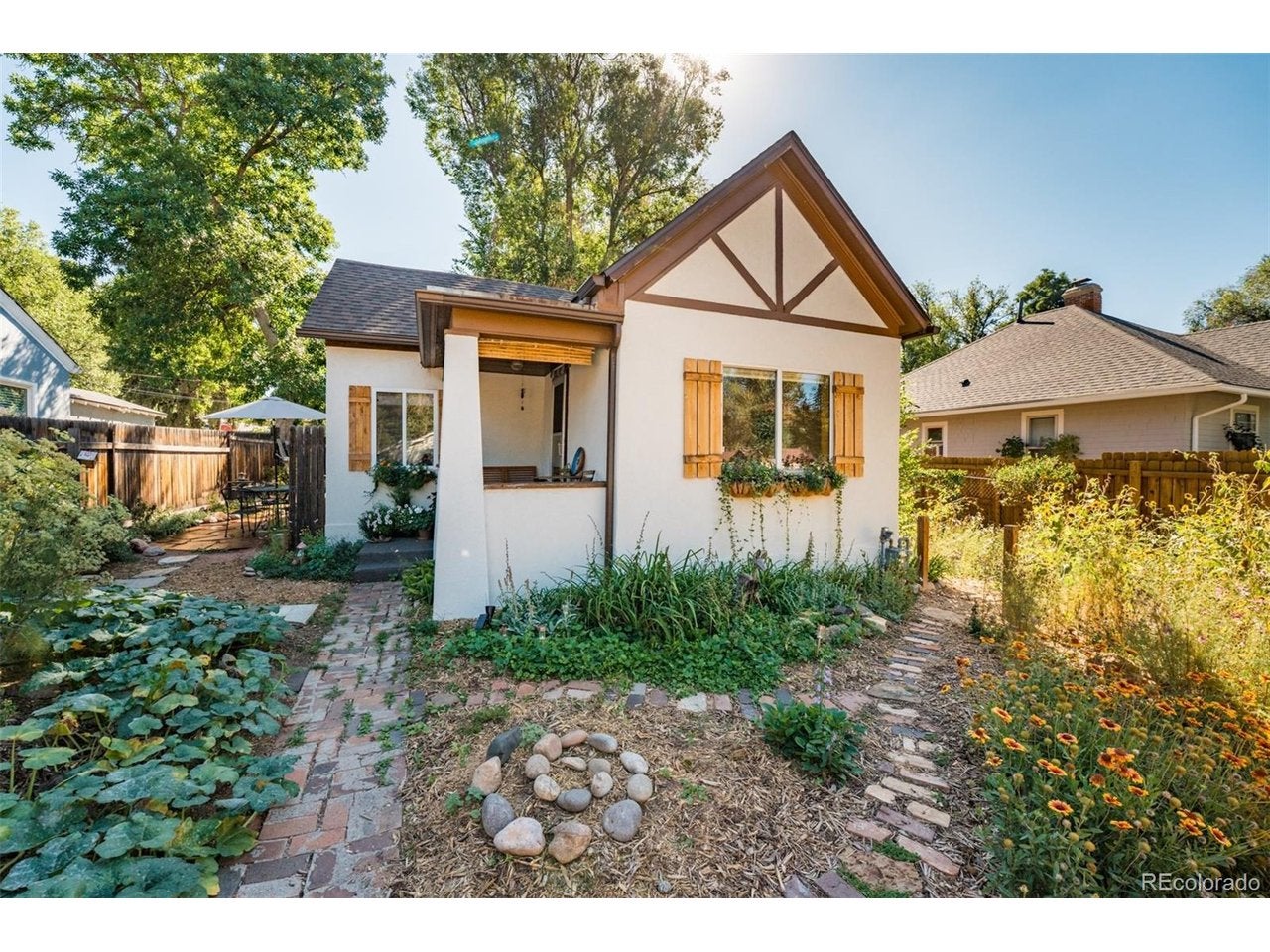 1011 N Arcadia St — photo