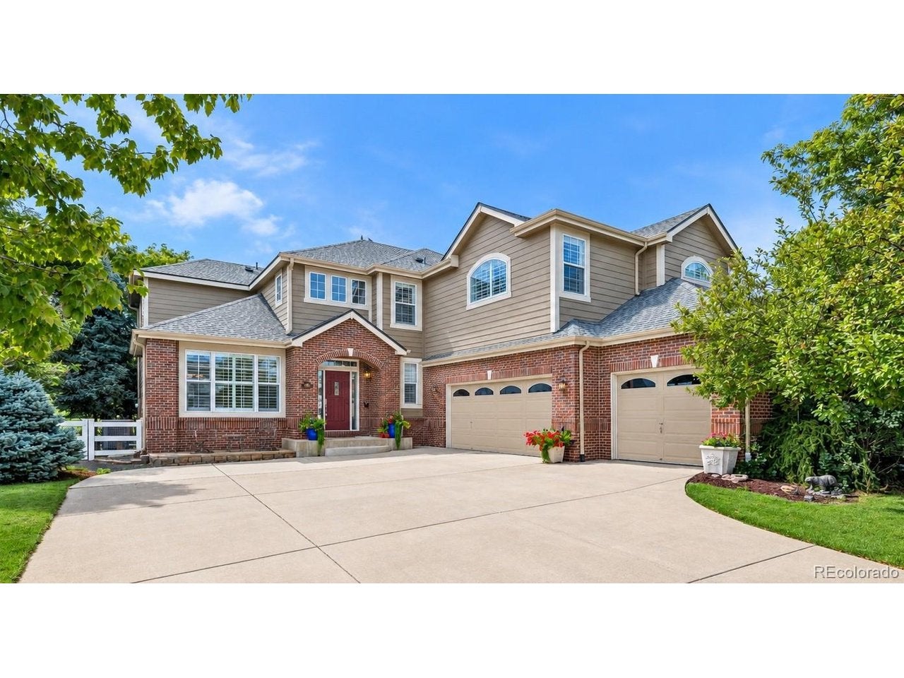 10392 Dunsford Dr — photo