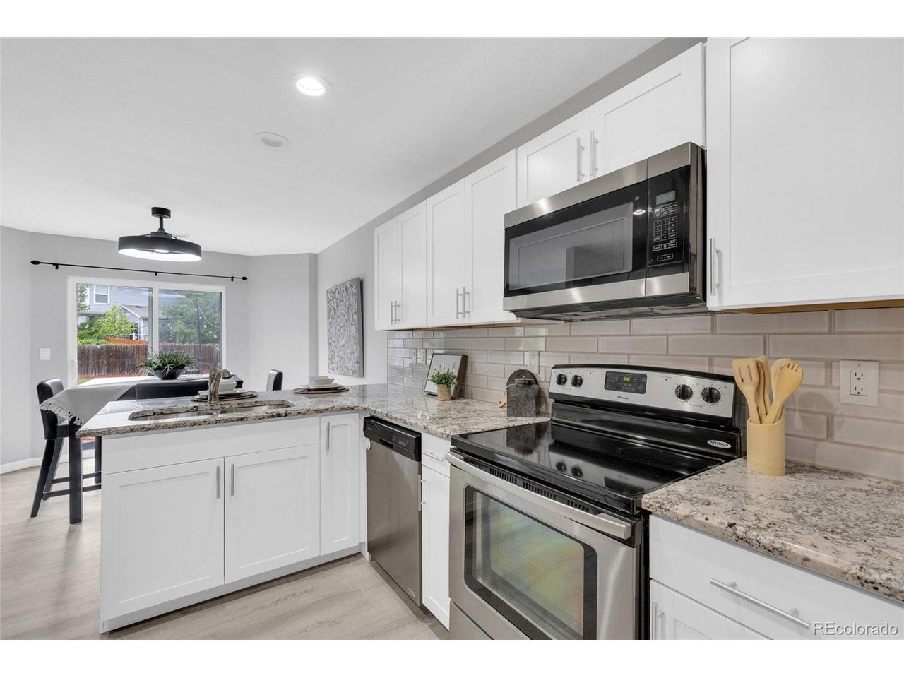 8053 S Kittredge Way — photo