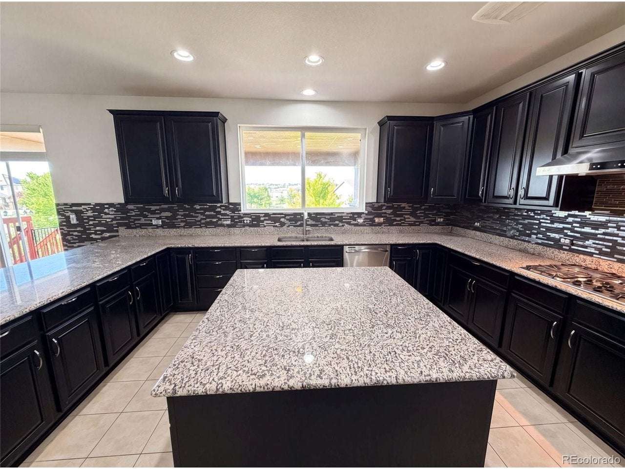 22197 E Easter Cir, Aurora, CO 80016 — photo 2