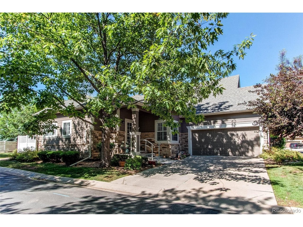 6084 W Utah Ln — photo
