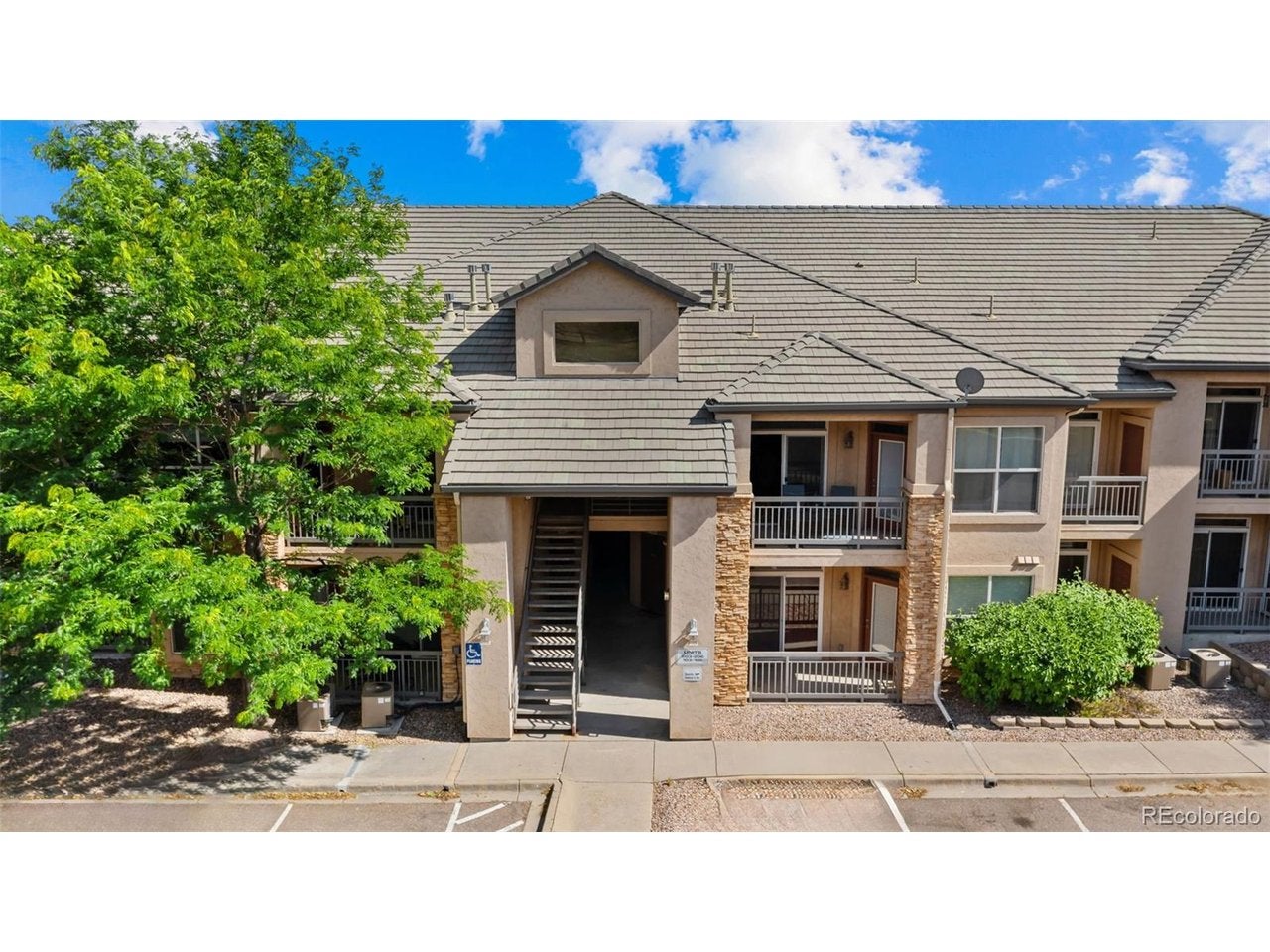 605 Cougar Bluff Pt 206 — photo