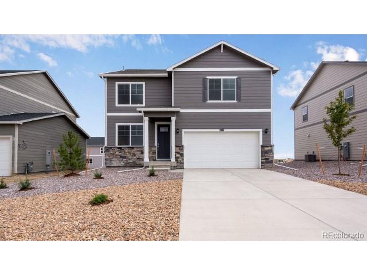 43033 Castle Stuart St — photo