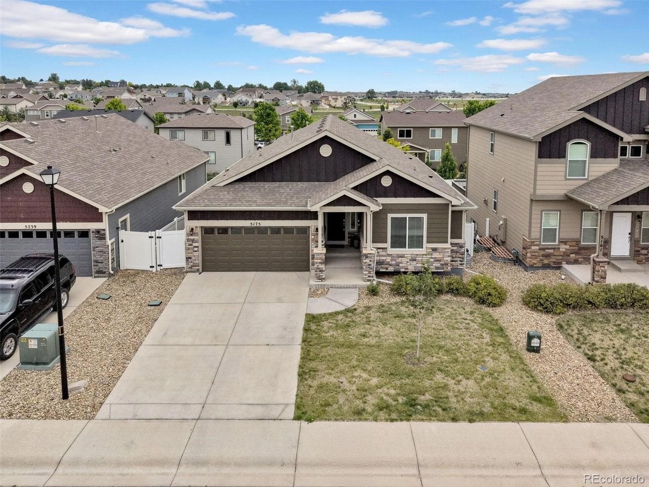 5175 Clarence Dr — photo
