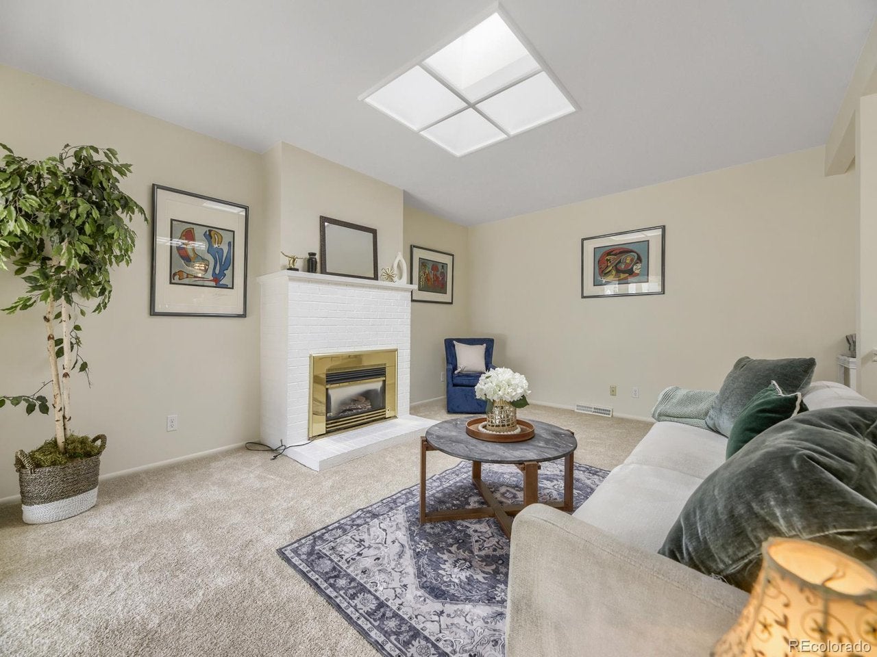 7220 W Maple Dr — photo