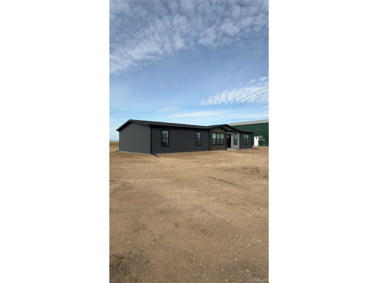 48441 CR 39 — photo