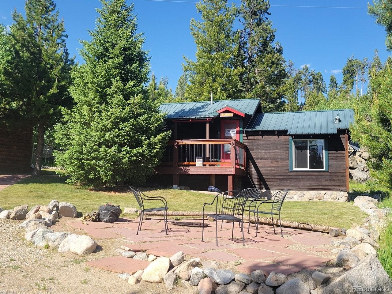 1450 Pine Lane B — photo