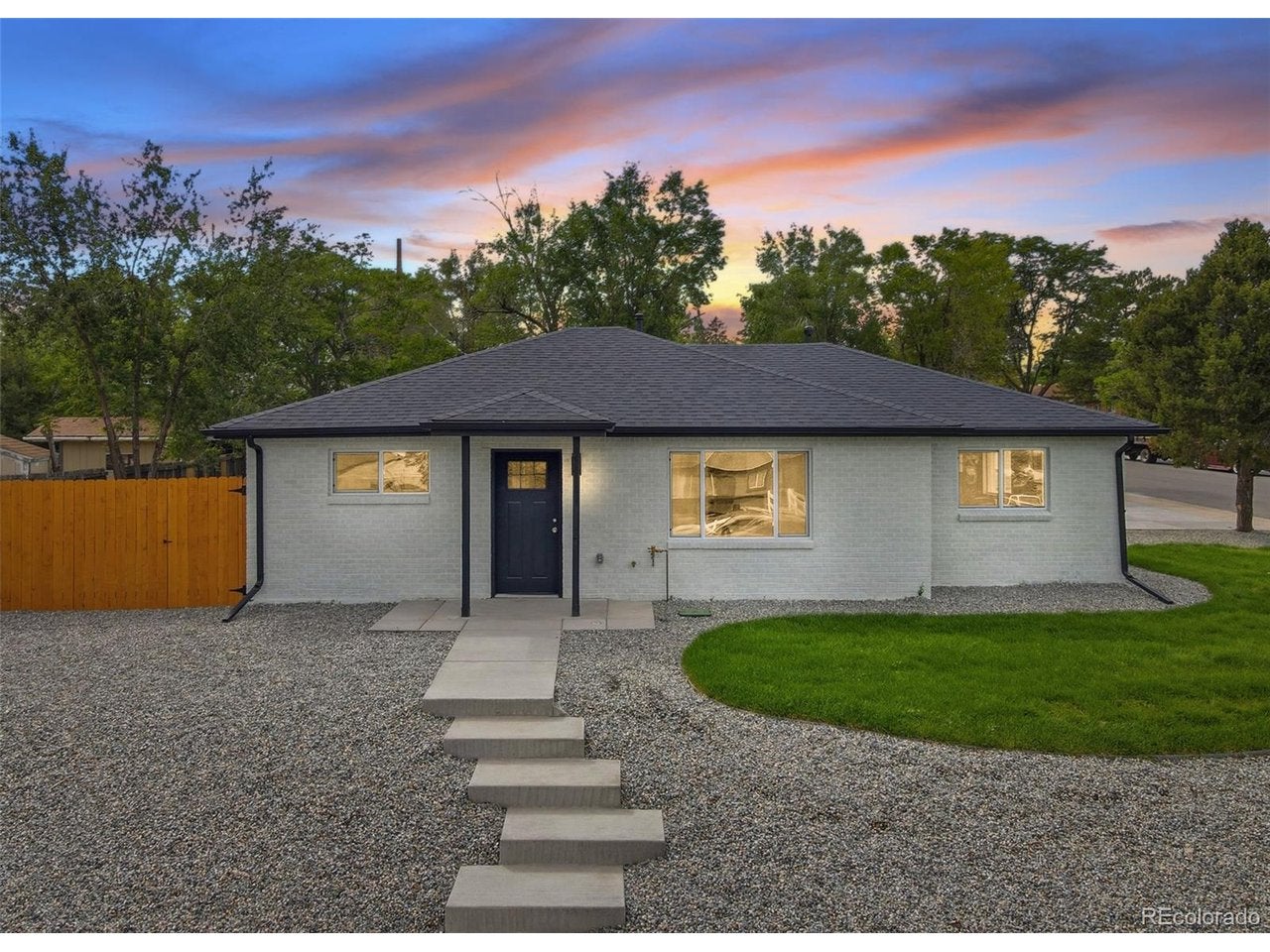 9441 Lilly Ct — photo