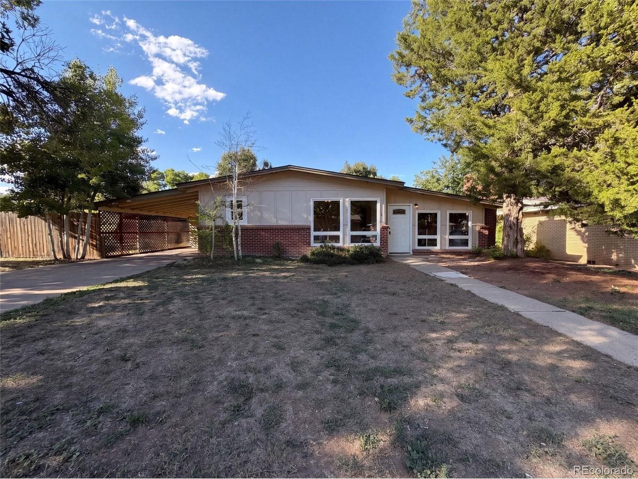 1320 Westward Dr — photo