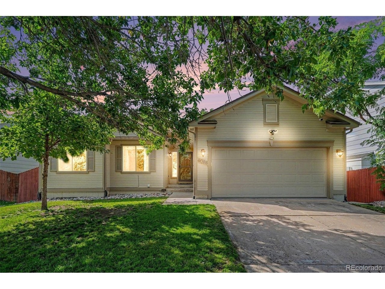 4095 Solarglen Dr — photo