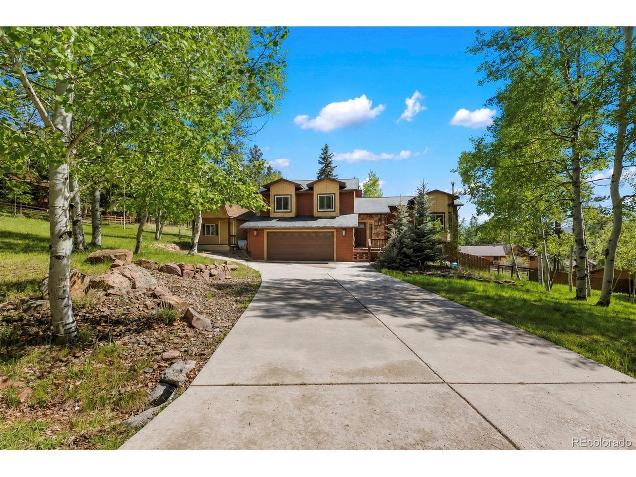 1231 Telemark Dr — photo