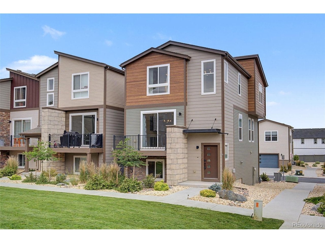 6717 Lily Mountain Ln — photo