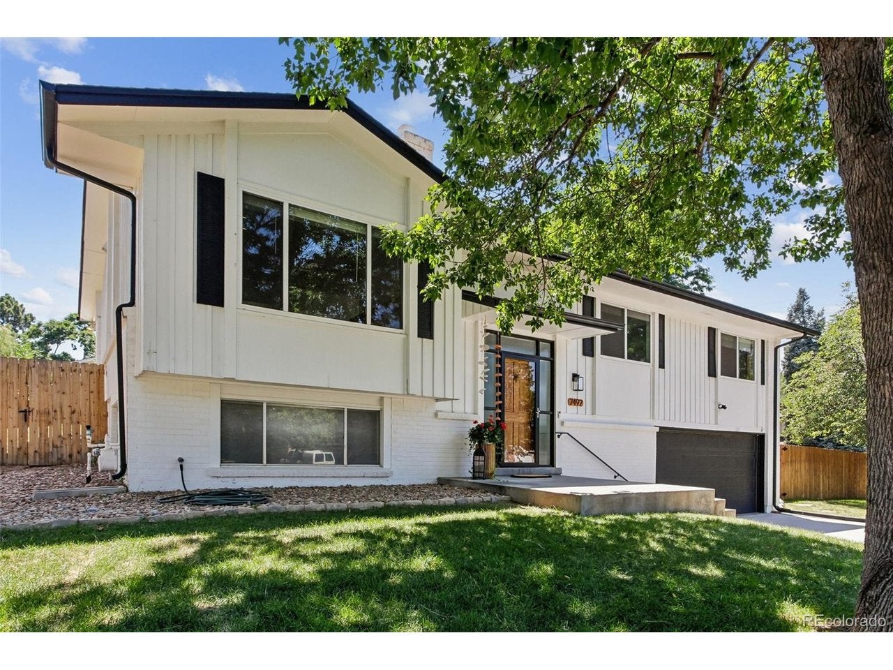 7492 E Bates Dr — photo