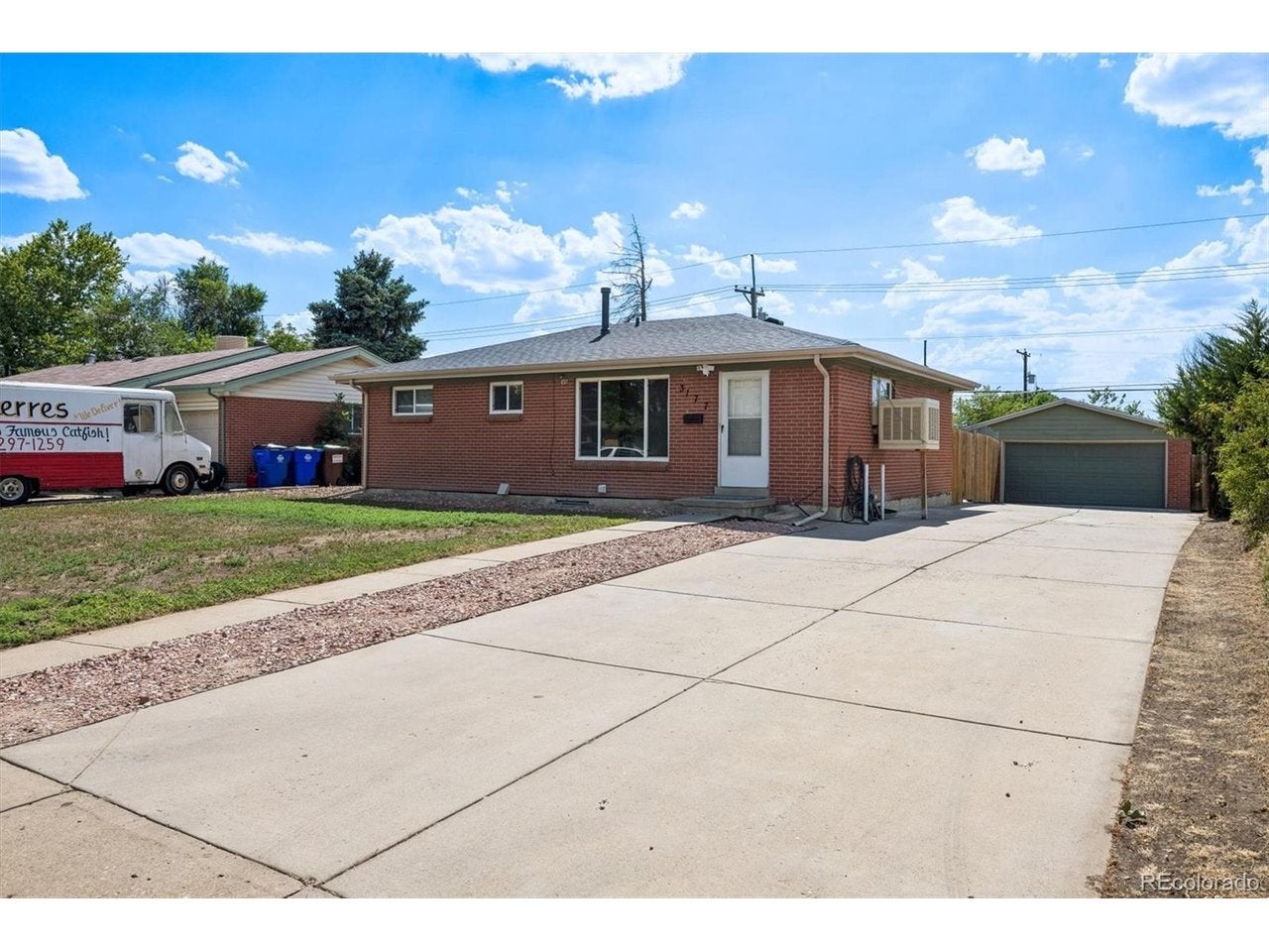 3177 Ursula St — photo