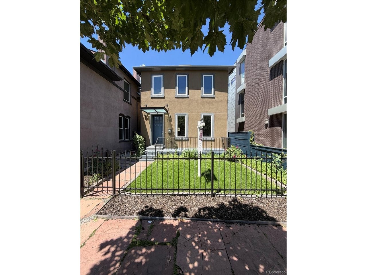2521 Lawrence St — photo